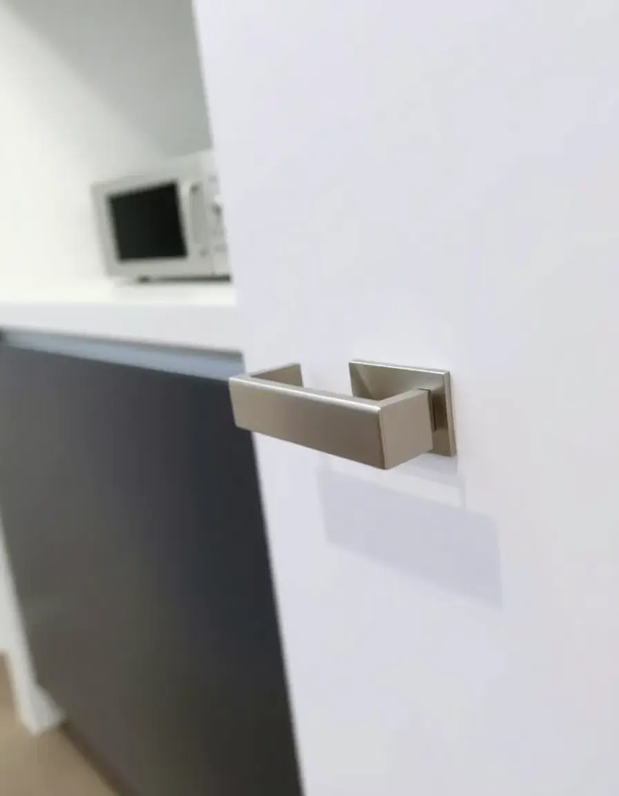 Poignée d'armoire moderne en acier inoxydable