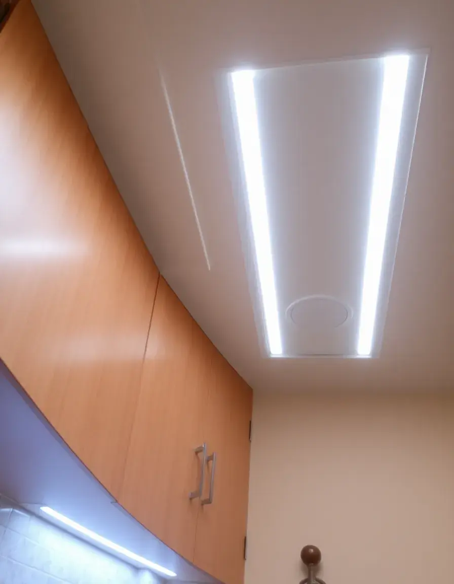 Bande LED pour intérieur d'armoire de cuisine