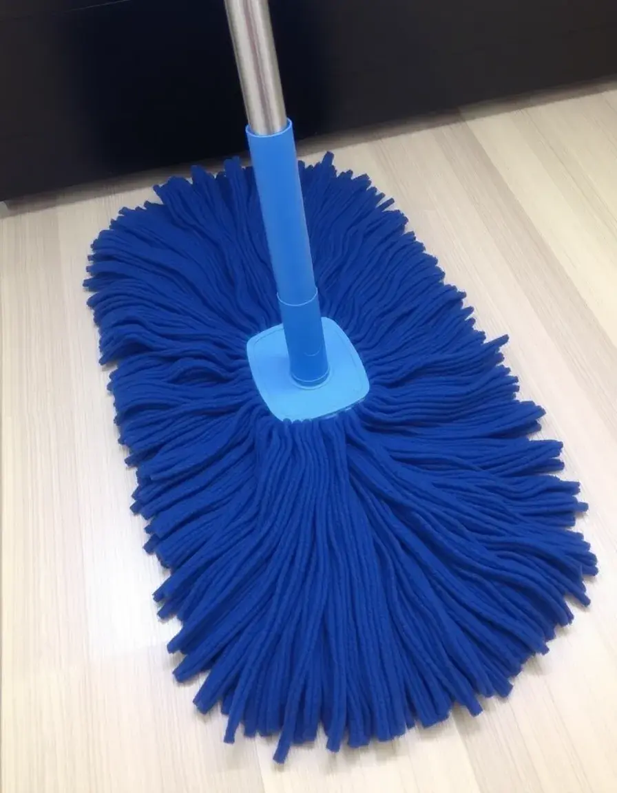 Plumeau microfibre extensible pour nettoyage placards