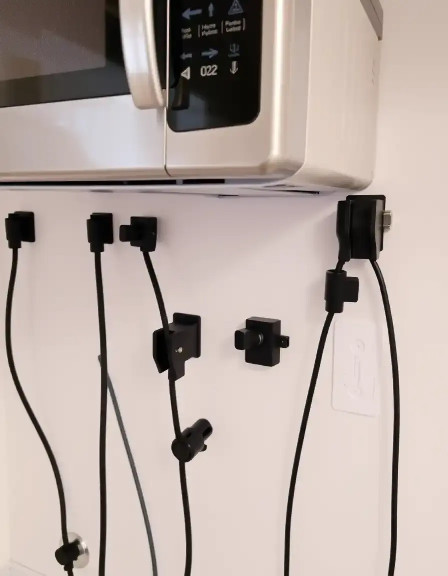 Clips organiseurs de câbles pour appareils de cuisine
